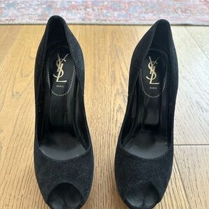 Yves Saint Laurent Elegant Black Suede Heels